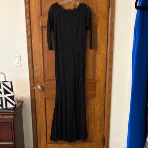 Chic Black Lace Long Sleeve Dress